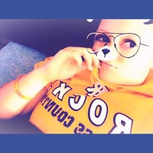 Meet your Posher, Kaitlyn